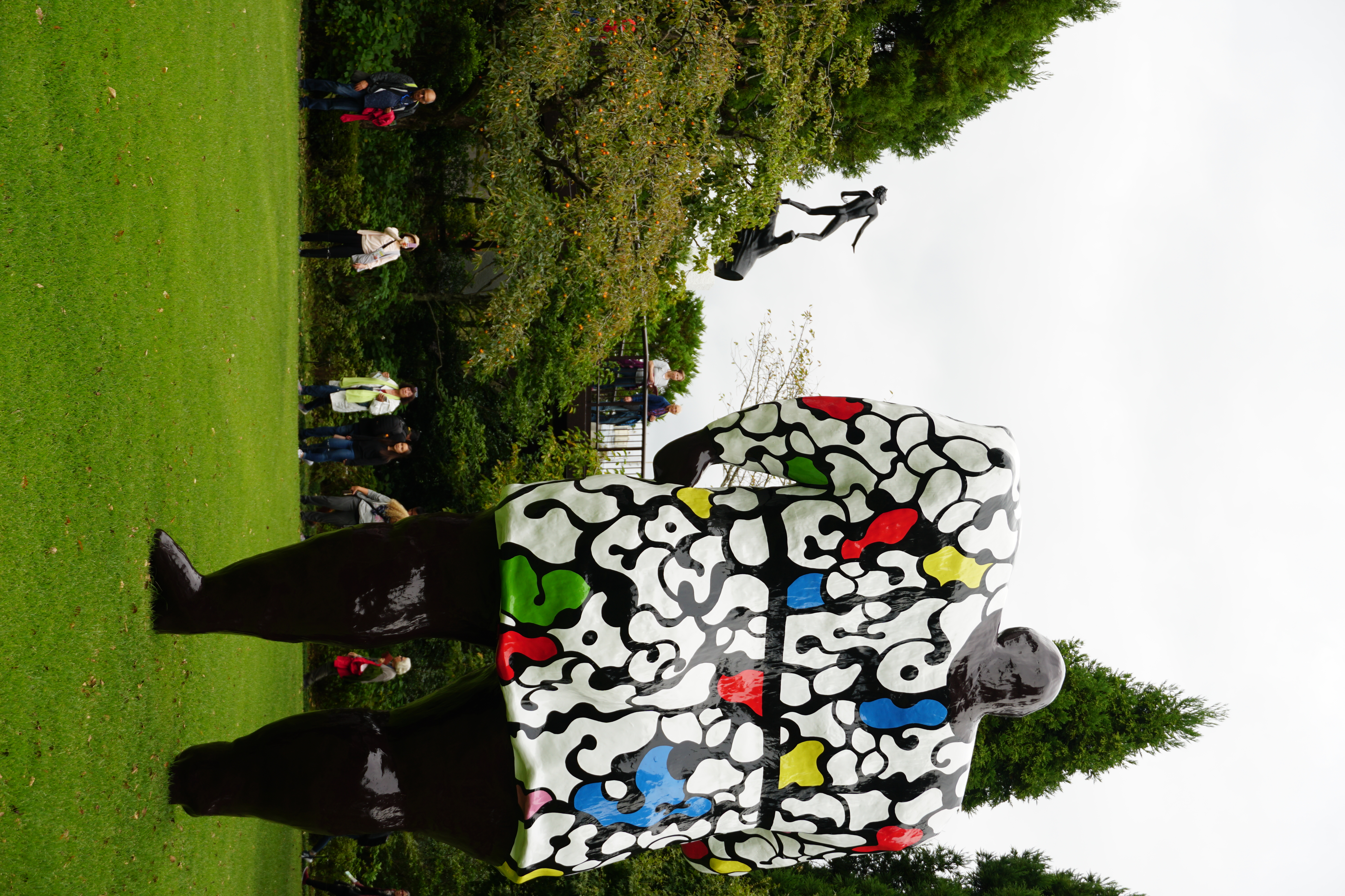 Geometric patterned head sculpture