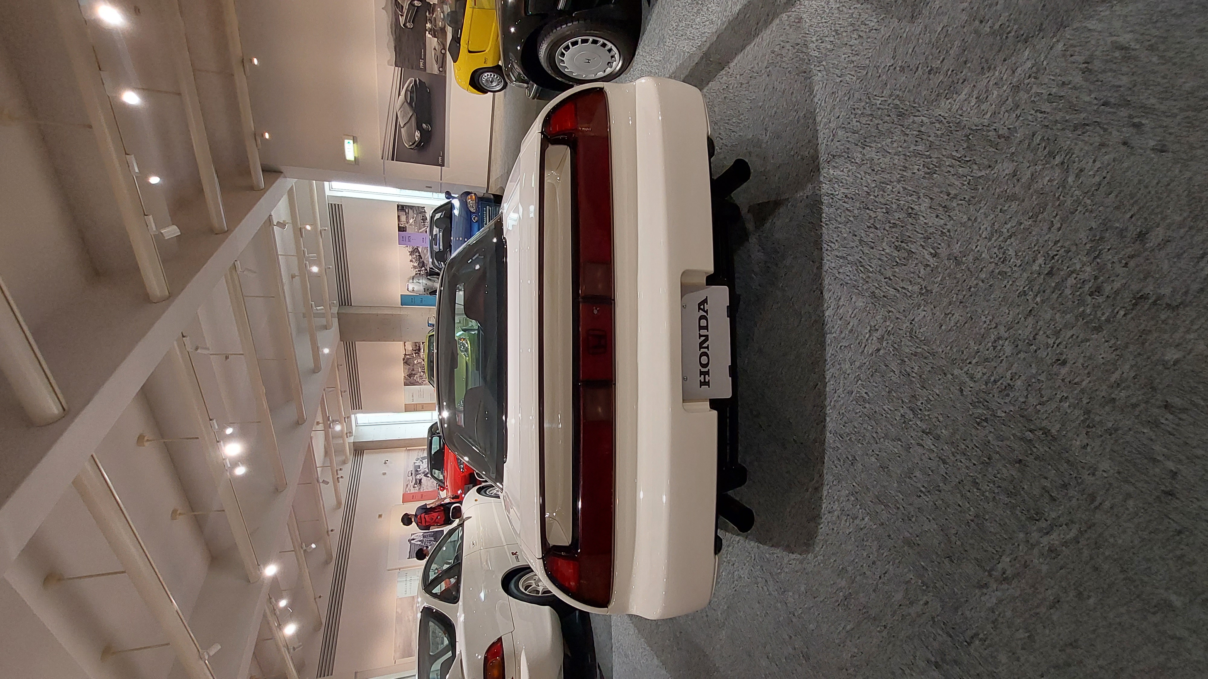 Integra Type R rear view, the understated design that hid 200 PS of VTEC fury
