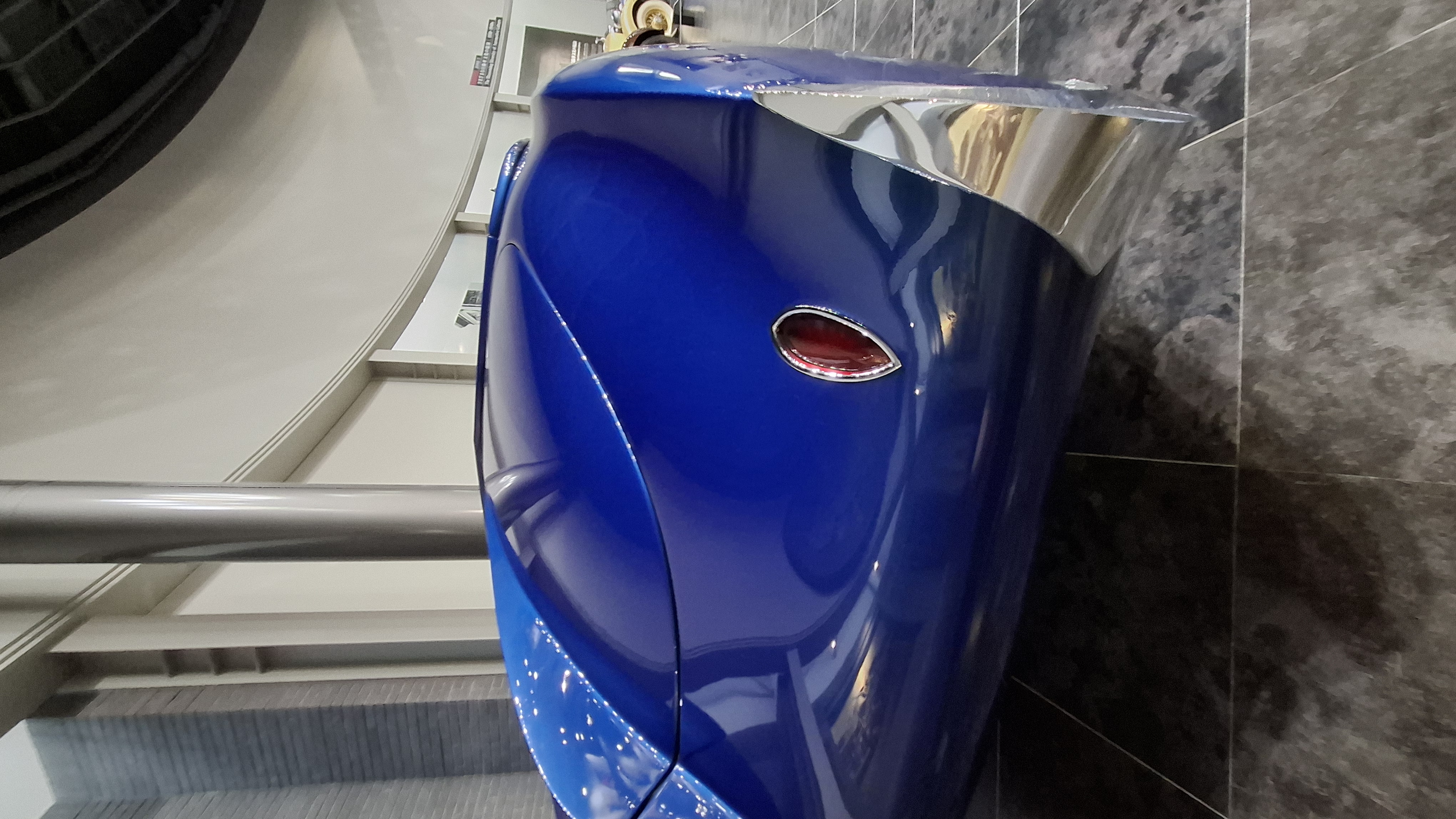 Delahaye teardrop taillight set into the swooping rear fender